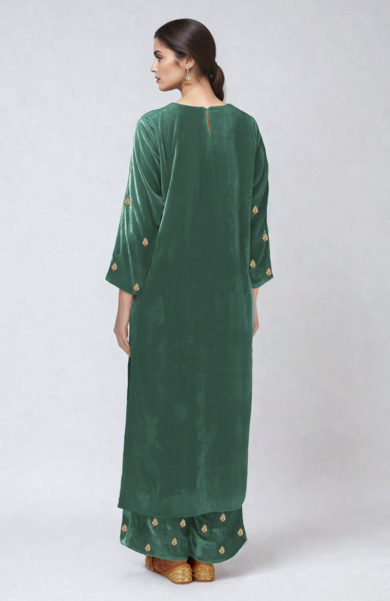Jade Green Dabka Zardozi Hand Embroidered Velvet Kurta Set