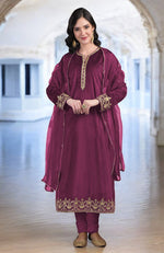 Emerald Green Zardozi Hand Embroidered Kurta Set