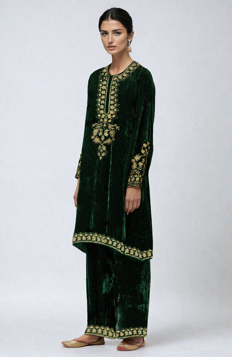 Emerald Green Kashmiri Tilla Aari Embroidered Pheran Kurta Set