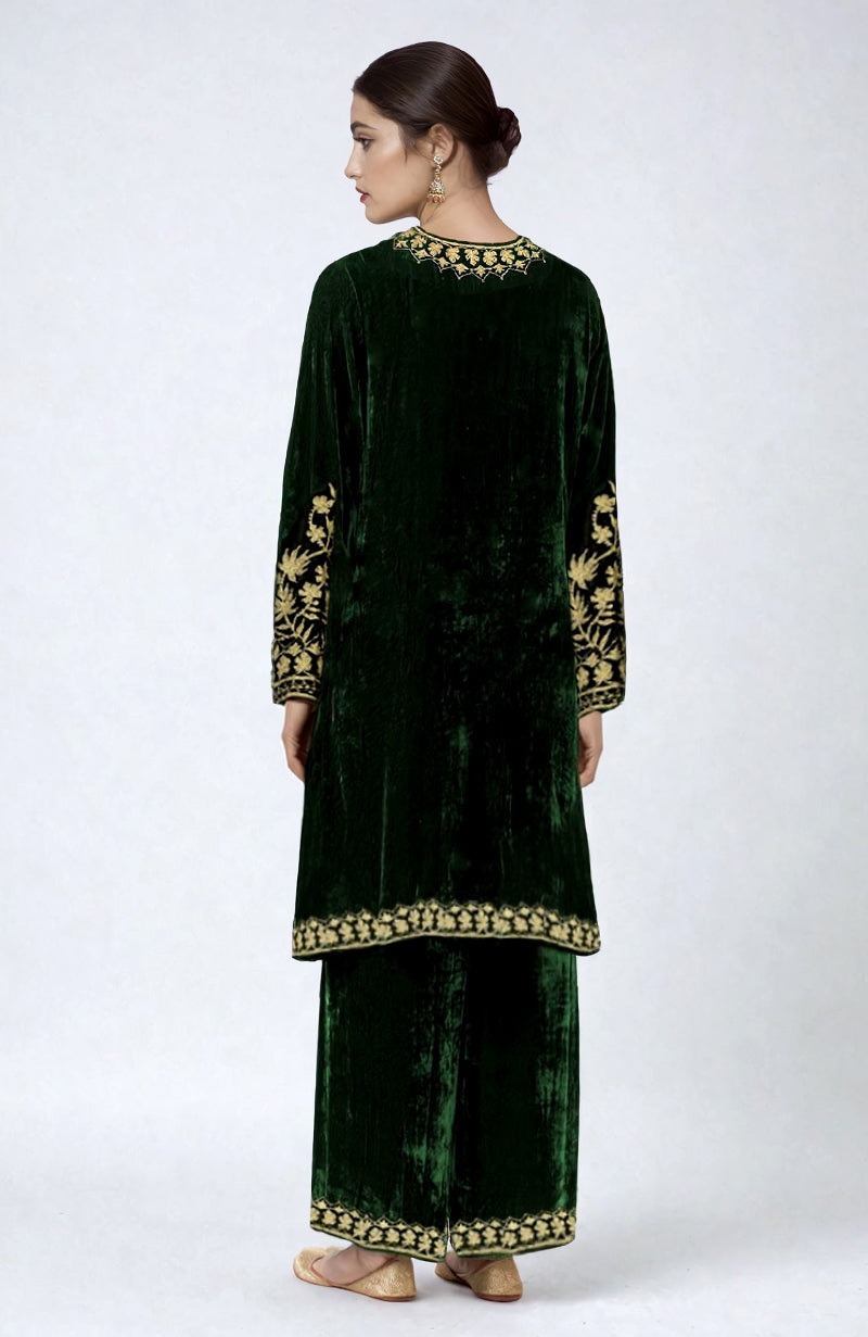 Emerald Green Kashmiri Tilla Aari Embroidered Pheran Kurta Set