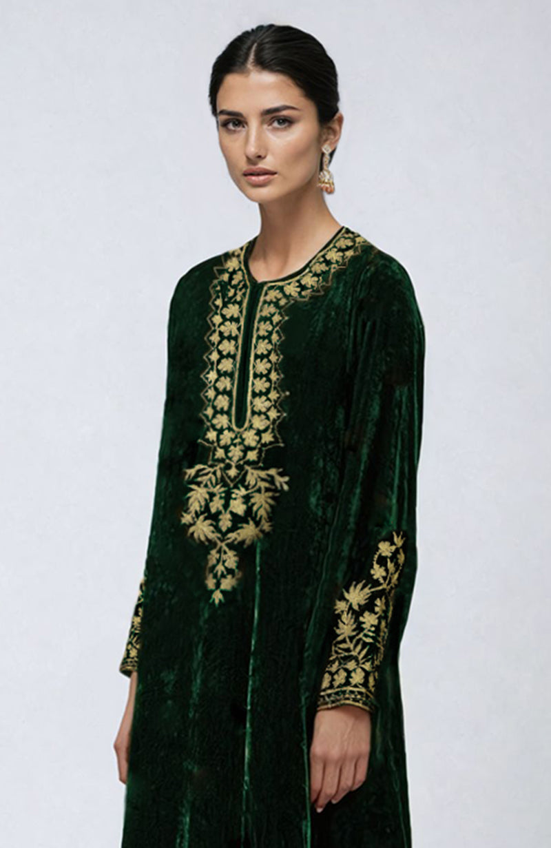 Emerald Green Kashmiri Tilla Aari Embroidered Pheran Kurta Set