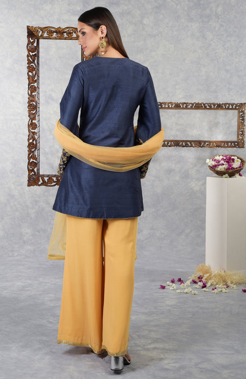 Mood Indigo- Honey Yellow Raw Silk Hand Embroidered Jacket Set With Dupatta